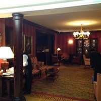 10/5/2013 tarihinde Ivan C.ziyaretçi tarafından Hôtel Franklin Roosevelt'de çekilen fotoğraf