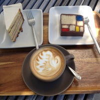Photo taken at Blue Bottle Coffee by SFConcierge on 5/26/2013