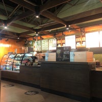 Снимок сделан в Starbucks пользователем Hamdan . 5/22/2022