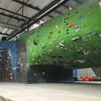 9/26/2016 tarihinde Marc V.ziyaretçi tarafından Sender One Climbing, Yoga and Fitness'de çekilen fotoğraf