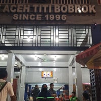 Photo taken at Mie Aceh Titi Bobrok by cisca on 8/26/2022