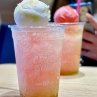 Photo taken at Baskin Robbins by 阪本 on 6/11/2023