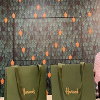 Photo taken at Harrods by . on 5/9/2023