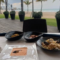 Foto scattata a Sirena @ Courtyard by Marriott Isla Verde Beach Resort da . il 8/8/2022