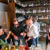 Das Foto wurde bei The Gin Library von The Gin Library am 11/9/2019 aufgenommen