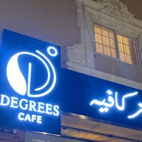 Das Foto wurde bei Degrees Cafe von Mohammed L. am 3/7/2023 aufgenommen