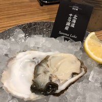12/14/2019 tarihinde 彩子 三.ziyaretçi tarafından Oyster Table'de çekilen fotoğraf