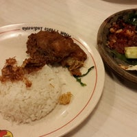 Review Ayam Presto Indonesia (API)