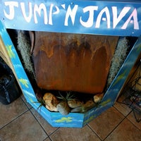 Foto scattata a Jump&amp;#39;n Java Coffeehouse da Nick D. il 6/26/2016