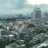 Photo taken at Centara Watergate Pavillion Hotel Bangkok by Noufa🍉👅 on 6/18/2022