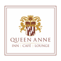 Das Foto wurde bei Queen Anne Inn Cafe &amp;amp; Lounge von Queen Anne Inn Cafe &amp;amp; Lounge am 5/22/2015 aufgenommen