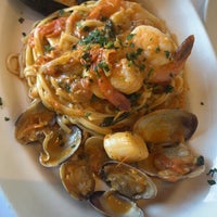 Photo taken at Il Fornaio Beverly Hills by iTameem on 8/12/2023