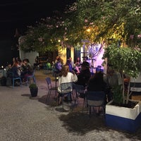 Foto diambil di Bar Azul oleh H. T. pada 8/16/2018