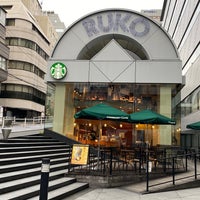 Photo taken at Starbucks by 雫(•ㅂ•) on 10/14/2020