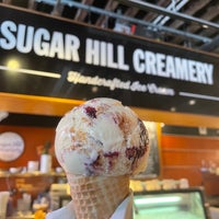 Photo taken at Sugar Hill Creamery by Ria G. on 7/11/2021