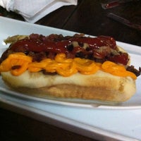 Das Foto wurde bei Überdog - Amazing Hot Dogs von Michely F. am 12/19/2014 aufgenommen