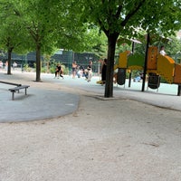 Photo taken at Jardin de Reuilly – Paul Pernin by Thibaut P. on 5/15/2022