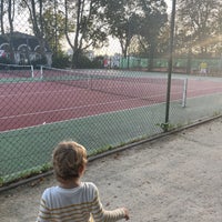 Photo taken at Tennis Club De Charenton by Thibaut P. on 9/30/2023