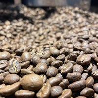 รูปภาพถ่ายที่ Buckin Coffee &amp;amp; Roastery โดย tolga t. เมื่อ 4/16/2021