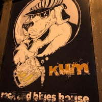 Das Foto wurde bei Kum Cafe Bar &amp;amp; Bistro von Mikeeee am 12/14/2019 aufgenommen