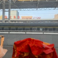 Photo taken at Shanghai Railway Station by Kael Y. on 2/8/2024