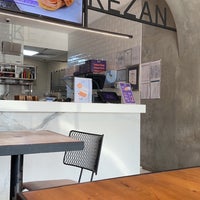 Foto diambil di Kezan Café oleh Ghaith pada 11/2/2023