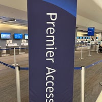 Photo taken at United Airlines Check-in by Hard R. on 11/2/2022
