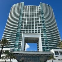 Foto scattata a Diplomat Beach Resort Hollywood, Curio Collection by Hilton da Hard R. il 1/25/2023