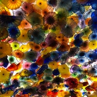 Photo taken at Chihuly Sculpture - Fiori Di Como by Hard R. on 8/23/2018