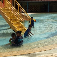 Photo taken at Woodlands Swimming Complex by Pisces 7. on 1/12/2015