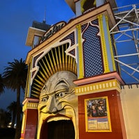 Foto tirada no(a) Luna Park Melbourne por Renata P. em 5/4/2022