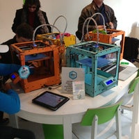 Foto tomada en 3DEA: 3D Printing Pop Up Store  por Paul T. el 12/23/2012