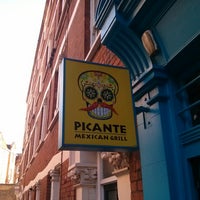 Foto diambil di Picante Mexican Grill oleh Peter J. pada 11/21/2013