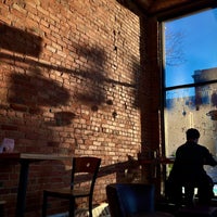 Foto scattata a Uptown Coffeehouse da مُ | 🦀 il 1/8/2022