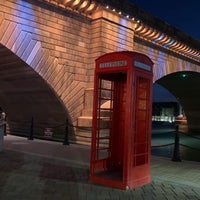Foto tirada no(a) London Bridge Resort por N em 3/22/2022