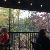 10/3/2017 tarihinde Shellie A.ziyaretçi tarafından Creekside Restaurant &amp; Bar'de çekilen fotoğraf