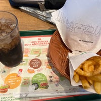 Photo taken at MOS Burger by 水うぉーかー on 2/18/2023