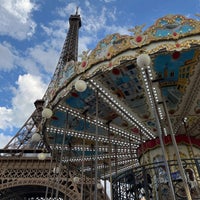 Photo taken at Carrousel de la Tour Eiffel by NOUF .. . on 9/2/2023