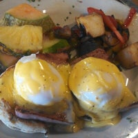 Foto scattata a Breakfast Club da Shannon M. il 10/19/2012