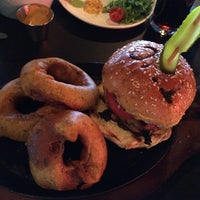 Foto tirada no(a) The Hamburger Club Pedregal por Steph S. em 4/6/2014