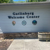Das Foto wurde bei Gatlinburg Welcome Center von Kay S. am 5/9/2023 aufgenommen
