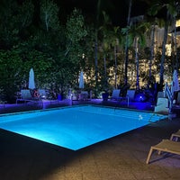รูปภาพถ่ายที่ Parrot Key Hotel &amp;amp; Resort โดย Николай О. เมื่อ 10/22/2021