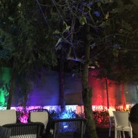 Foto diambil di Stone Age Cafe &amp;amp; Restaurant oleh Emircan A. pada 10/18/2019