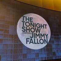 Photo taken at The Tonight Show starring Jimmy Fallon by Ming X. on 9/29/2022