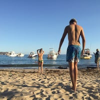 Das Foto wurde bei Coralito Beach Club von Jacx V. am 7/17/2016 aufgenommen