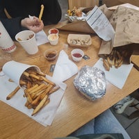 Photo taken at Five Guys by Ha_M on 3/17/2023