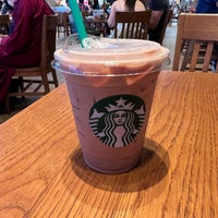 Photo taken at Starbucks by Jin on 1/14/2023