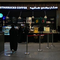 Foto diambil di Starbucks oleh Aziiz G. pada 7/2/2020