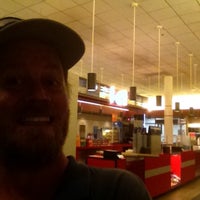 9/11/2013にJon B.がWest Mall 7で撮った写真
