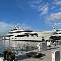 Photo taken at Pier 66 Marina by Xabier H. on 4/6/2021